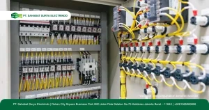 Perakitan Panel Listrik Industri